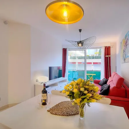 Apartment 2 Pieces Moderne 8 Mn Du Palais A1b238 Cannes