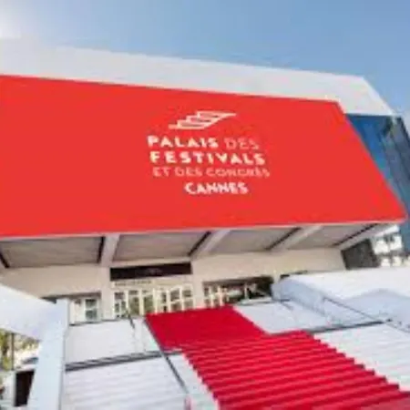 Apartment 2 Pieces Moderne 8 Mn Du Palais A1b238